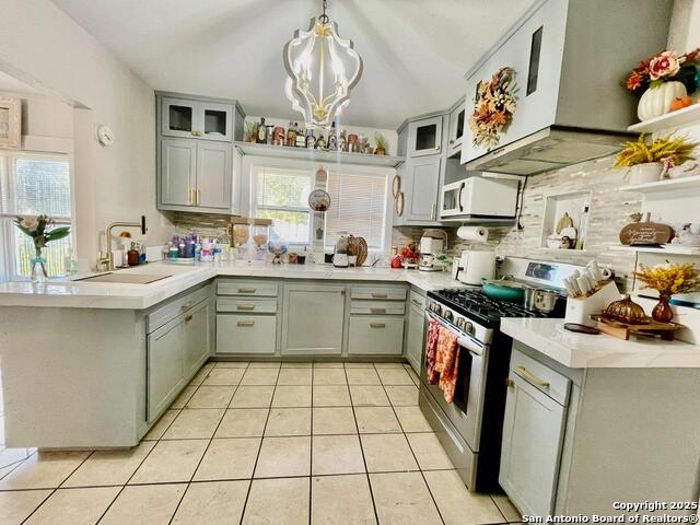 Image 14 of 32 For 941 Ripford