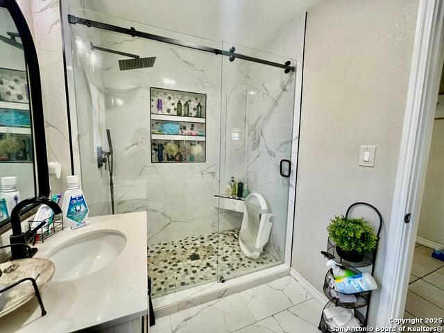 Image 21 of 32 For 941 Ripford