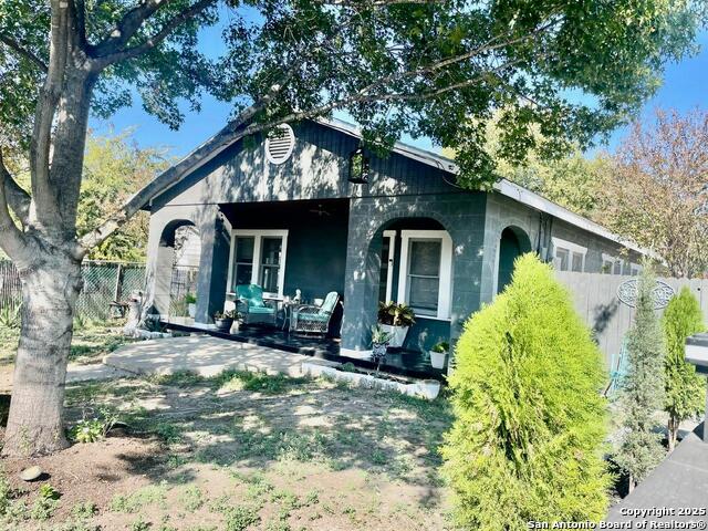 Image 3 of 32 For 941 Ripford