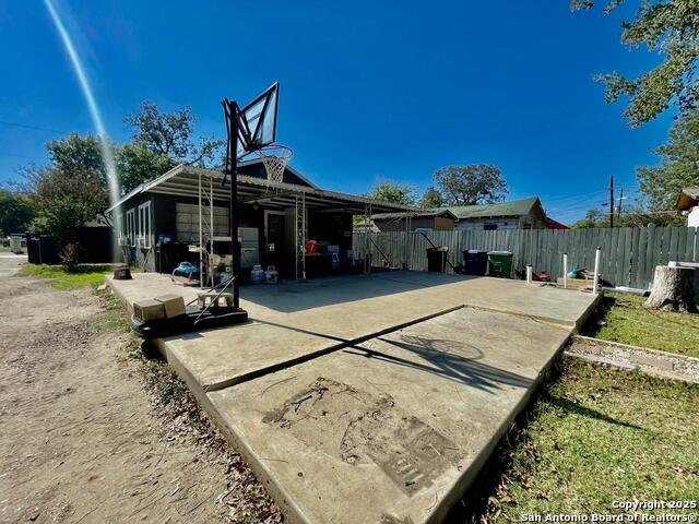 Image 32 of 32 For 941 Ripford