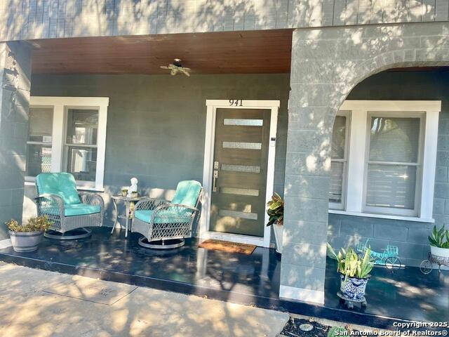 Image 5 of 32 For 941 Ripford