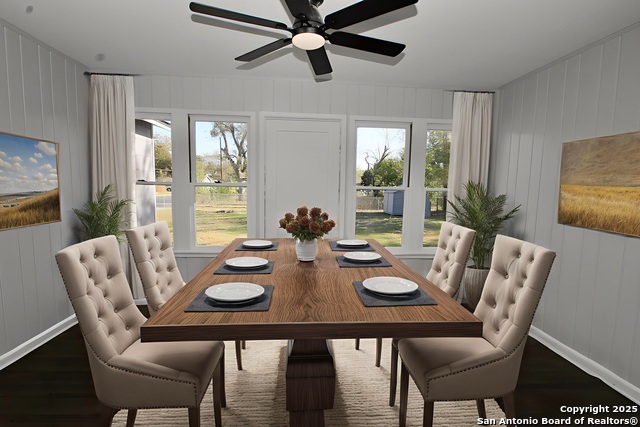 Listing photo id 2 for 516 Aviation