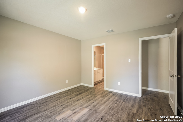 Image 12 of 21 For 3343 Martin Luther King