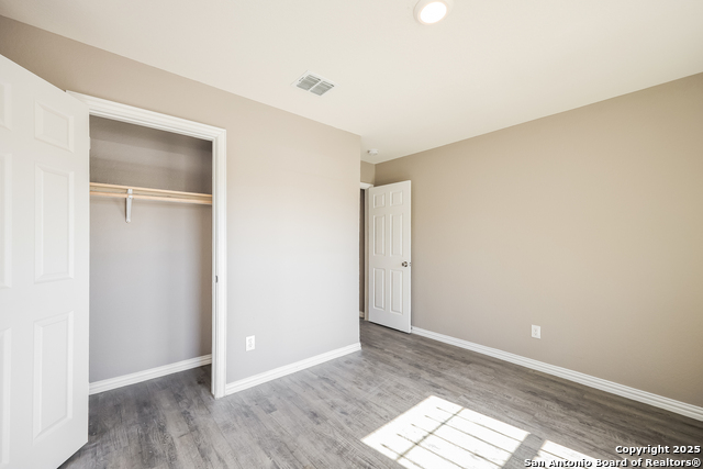 Image 17 of 21 For 3343 Martin Luther King