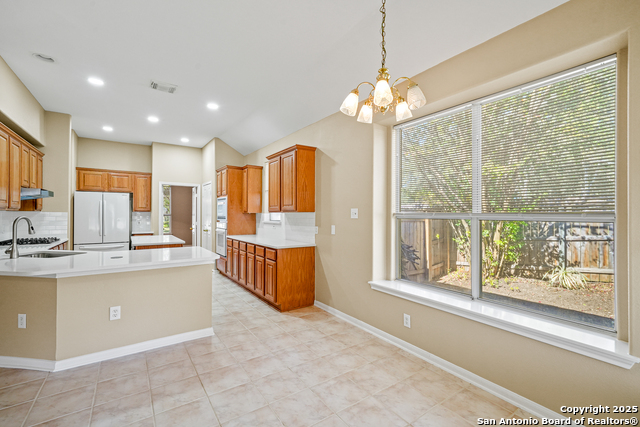 Image 14 of 31 For 8615 Traciney Blvd