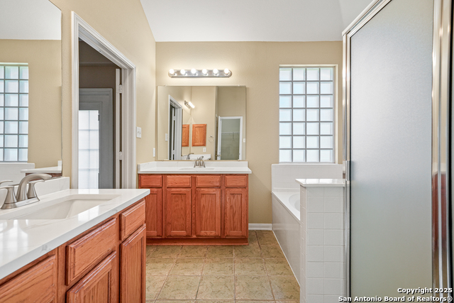 Image 24 of 31 For 8615 Traciney Blvd