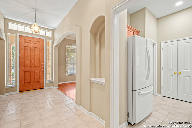 Image 5 of 31 For 8615 Traciney Blvd