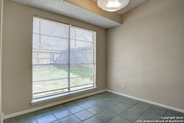 Image 11 of 26 For 13926 Anchorage Hill