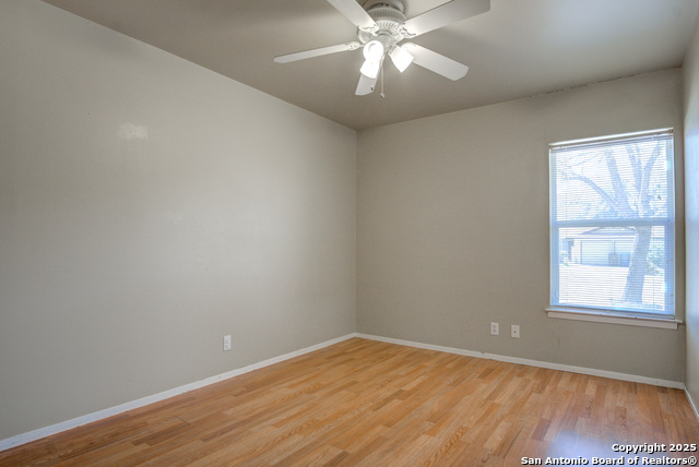 Image 17 of 26 For 13926 Anchorage Hill