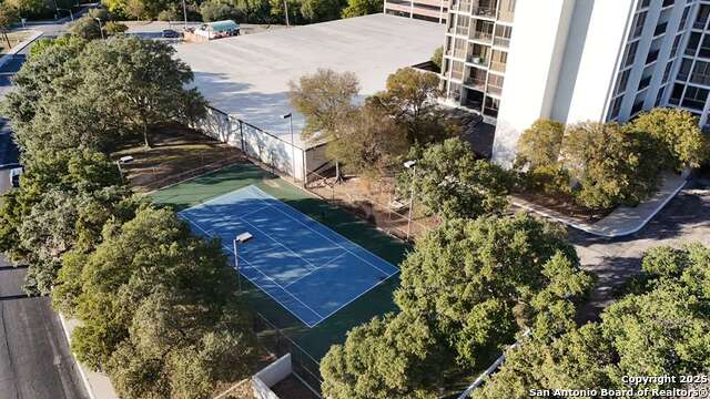 Image 19 of 20 For 7701 Wurzbach Rd 806