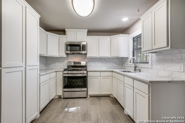 Image 14 of 36 For 354 Las Palmas