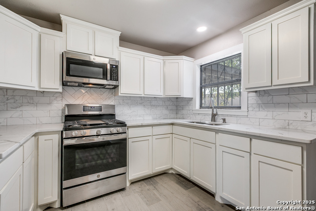 Image 15 of 36 For 354 Las Palmas