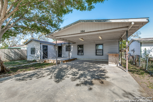 Image 31 of 36 For 354 Las Palmas