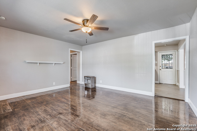 Image 7 of 36 For 354 Las Palmas