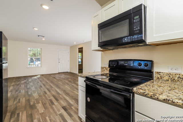 Image 9 of 21 For 126 San Ignacio