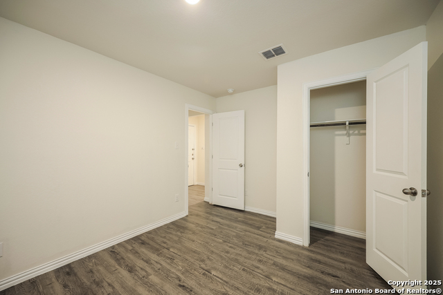 Image 18 of 21 For 574 Morningview