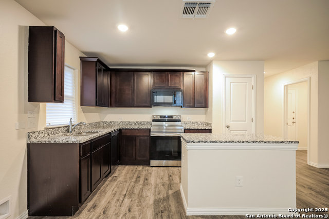 Image 7 of 21 For 574 Morningview