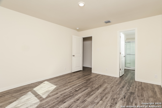 Image 11 of 21 For 1622 Saenz  