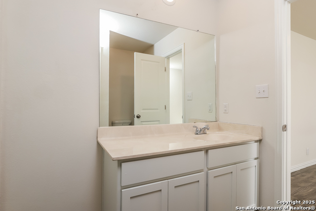 Image 13 of 21 For 1622 Saenz  