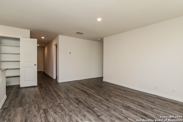 Image 7 of 21 For 1622 Saenz  