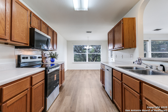 Image 12 of 33 For 59 Rainy Ave