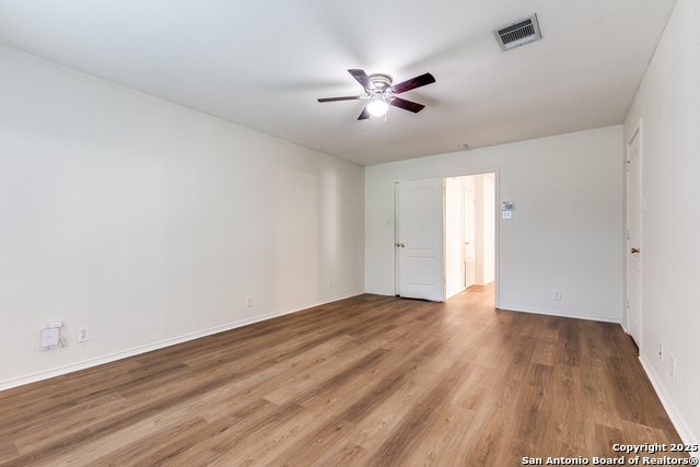 Image 21 of 33 For 59 Rainy Ave