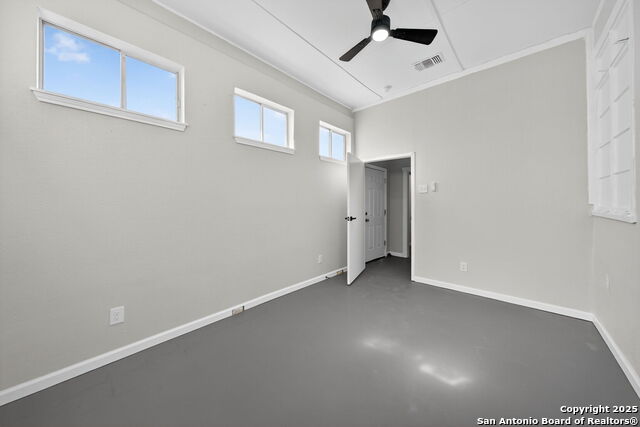 Image 10 of 11 For 119 Oxford Dr