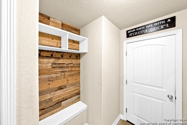 Image 37 of 46 For 18011 Antero Mount