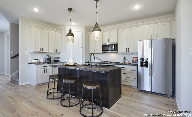 Image 2 of 30 For 832 Little Pebble