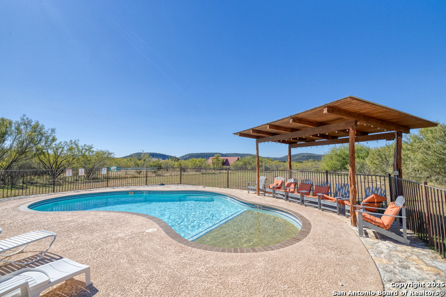 Listing photo id 12 for 38 Mountain Laurel