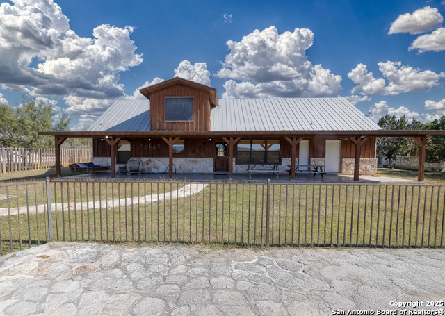 Listing photo id 13 for 38 Mountain Laurel