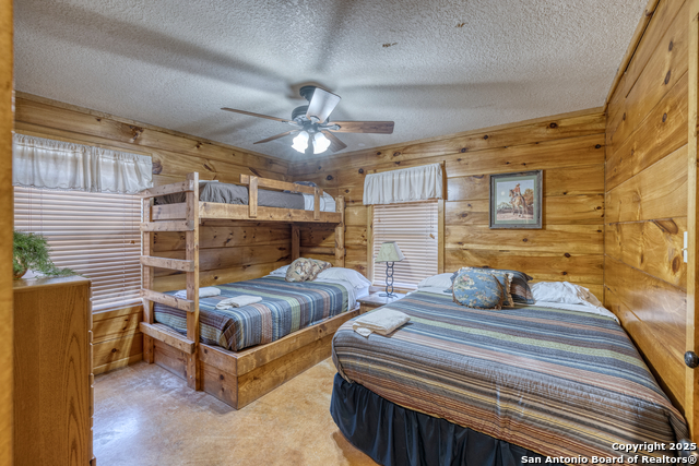 Listing photo id 27 for 38 Mountain Laurel