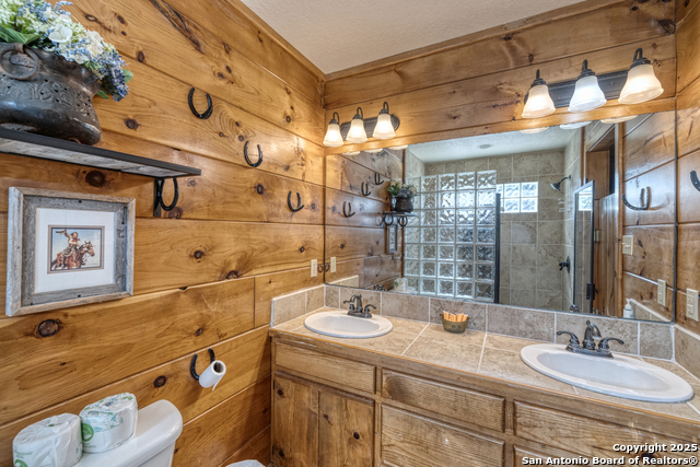 Listing photo id 33 for 38 Mountain Laurel