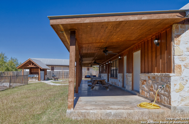 Listing photo id 3 for 38 Mountain Laurel