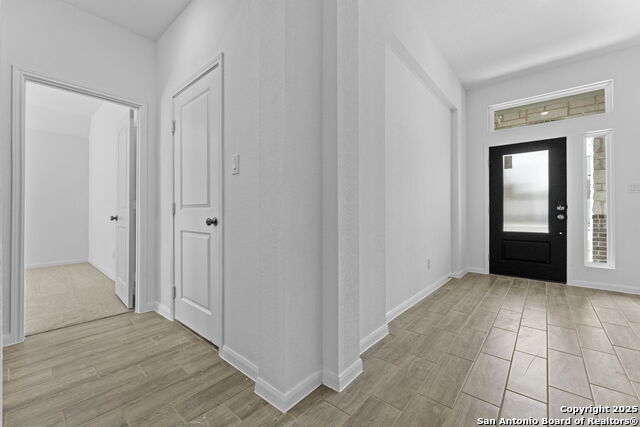 Image 11 of 28 For 4106 Hampshire Way