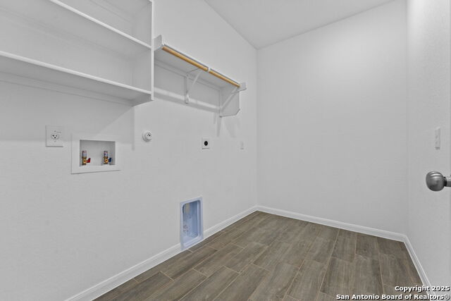 Image 12 of 28 For 4106 Hampshire Way