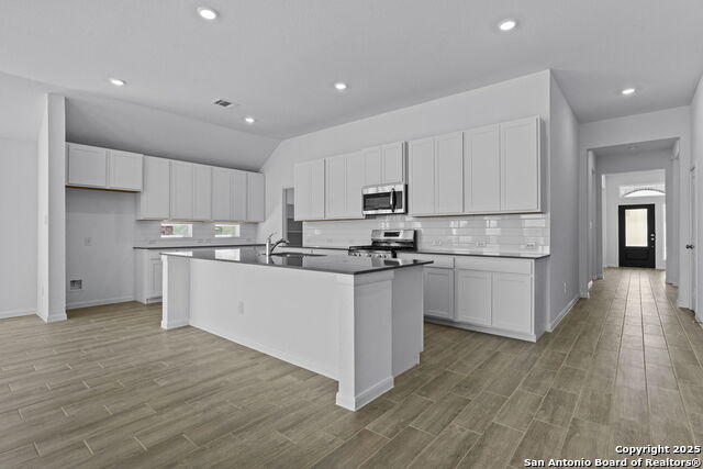 Image 16 of 28 For 4106 Hampshire Way