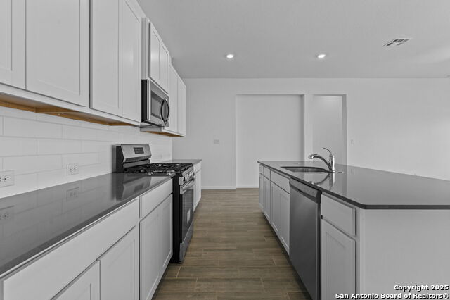 Image 18 of 28 For 4106 Hampshire Way