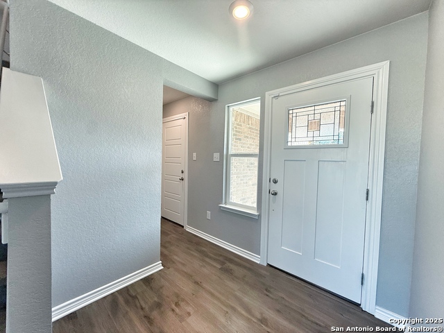 Image 4 of 38 For 108 Bass Ln  