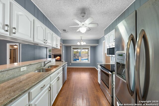 Image 11 of 37 For 7015 Forest Pine Street