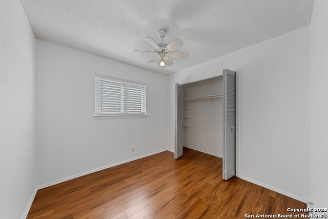 Image 22 of 37 For 7015 Forest Pine Street