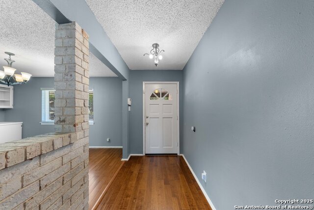 Image 3 of 37 For 7015 Forest Pine Street