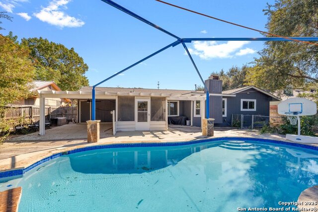 Image 30 of 37 For 7015 Forest Pine Street