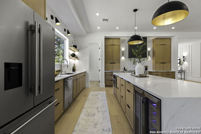 Image 14 of 42 For 120 River View