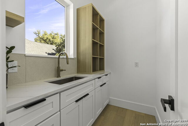 Image 18 of 42 For 120 River View