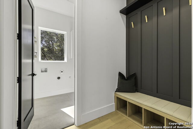 Image 21 of 42 For 120 River View