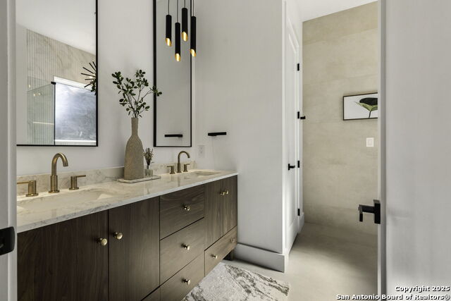 Image 27 of 42 For 120 River View