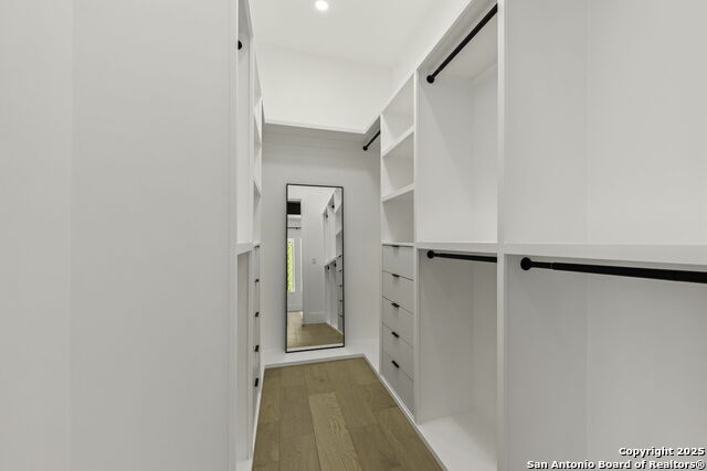 Image 30 of 42 For 120 River View