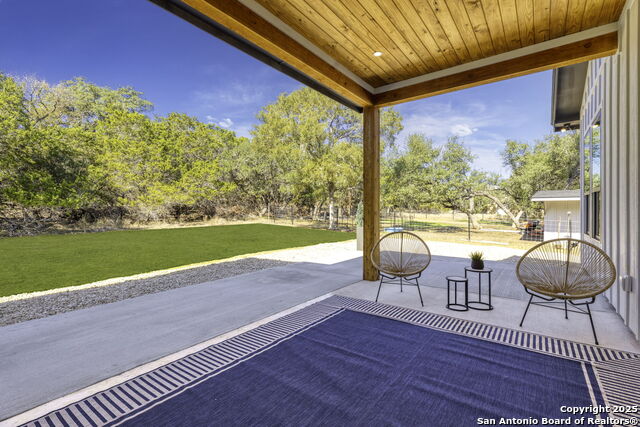 Image 32 of 42 For 120 River View