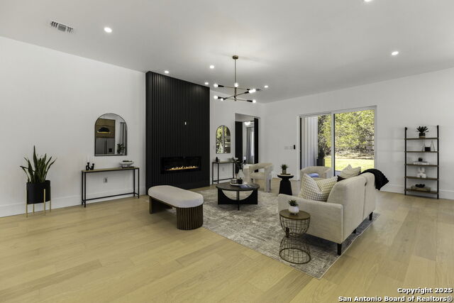 Image 8 of 42 For 120 River View